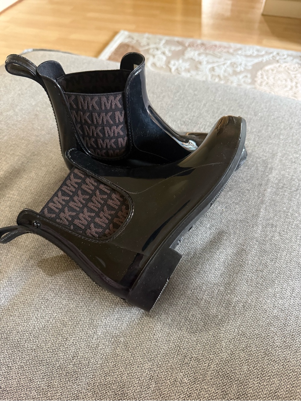 Michael Kors Black Gloss Kids Chelsea Rain Boots with MK Logo Panels